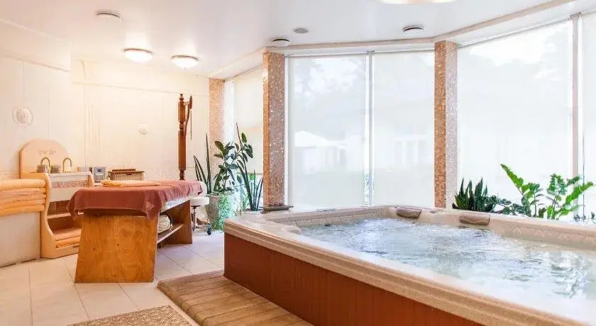 TB Palace Hotel & SPA