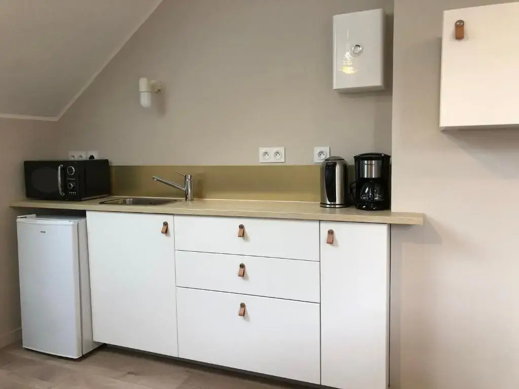 La Maison de la Douce Heure, 4 appartements climatisés avec jardin au centre ville proche des Thermes
