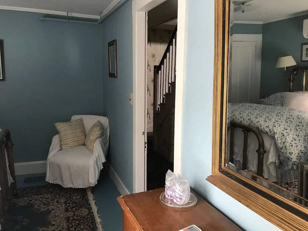 The Monadnock Inn