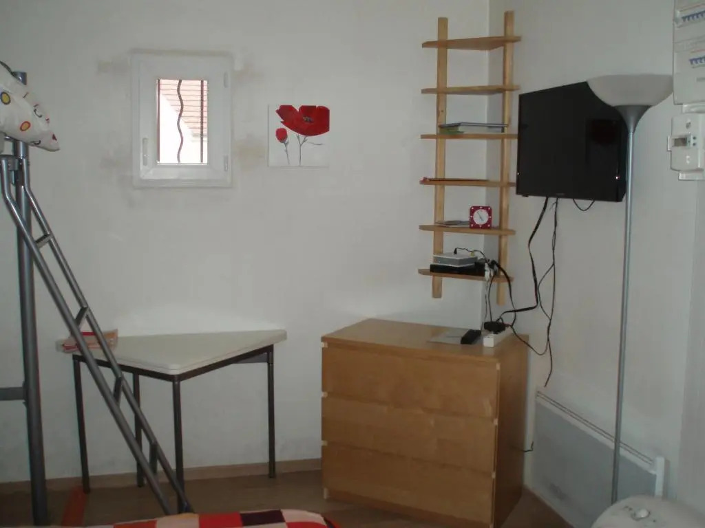 Studio Dijon entre fac hopital et centre