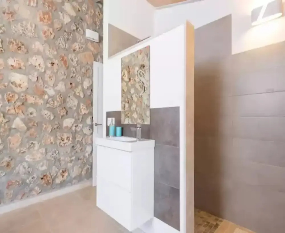 - House In