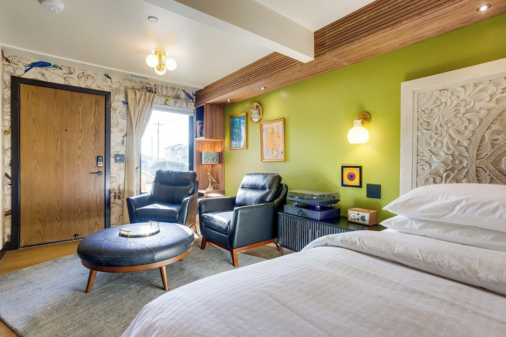 The Louie Boutique Motel
