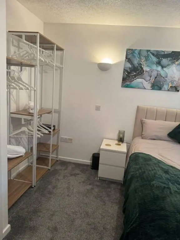 3 Floor 2 Bedroom House