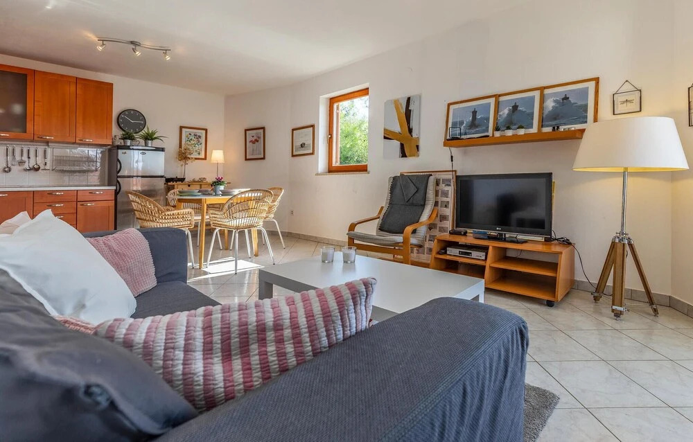Nice Apartment in Rabac With 2 Bedrooms and Wifi