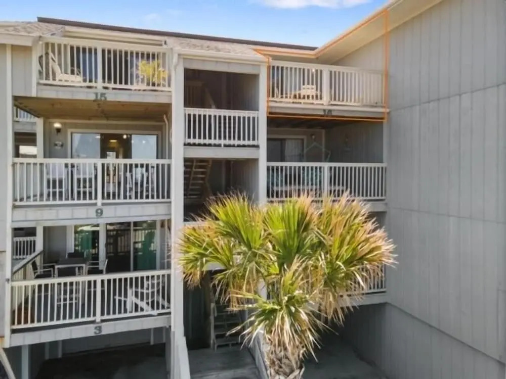 Pelican Perch - 3rd Floor Views Of The Ocean And Marsh - Perfect For Wildlife Viewing. 1 Bedroom Condo by RedAwning