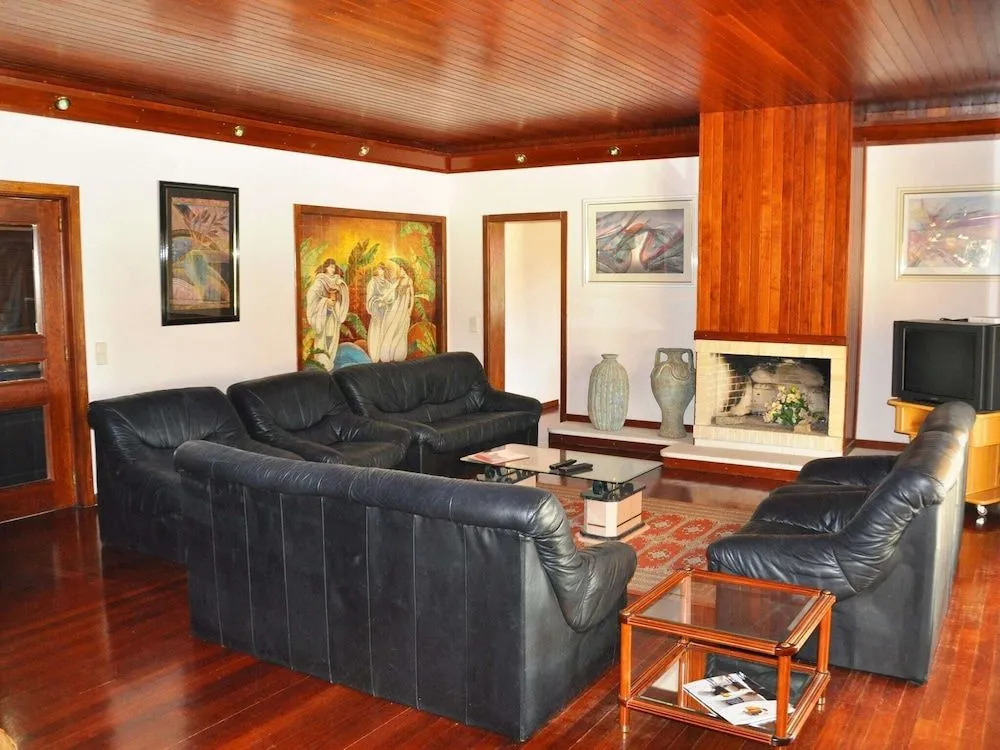 Villa in Vilamoura with Private Pool & BBQ