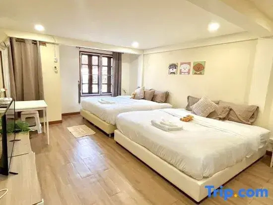 Tofu House CNX Near Nimman- Airport 4 bedroom 6 bed with 3 Bath Room