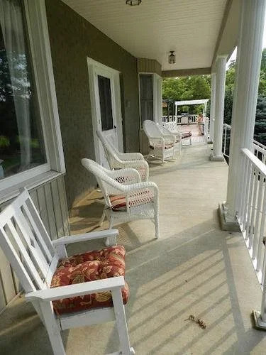 MiddleRidge Bed and Breakfast