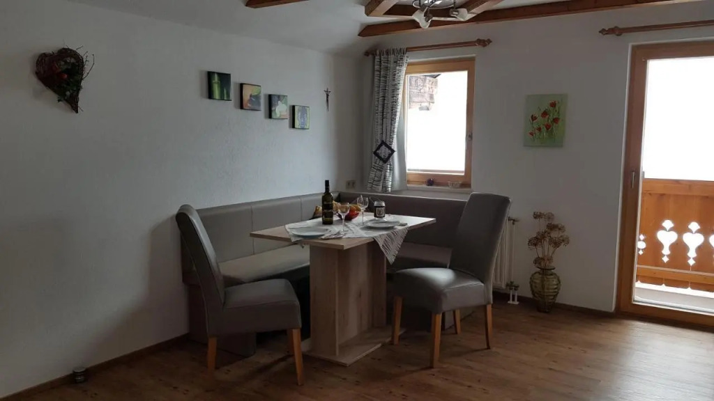 Hartl, Haus