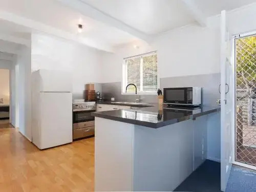Whale Tales' 78 Lentara Street - Fantastic Water Views Over Fingal Beach