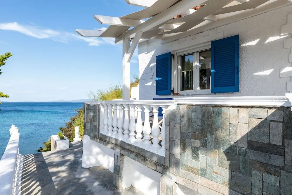 Bay View Suites