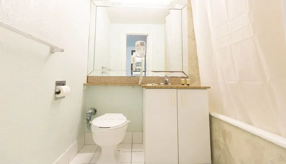 650 Studio Apartment Hollywood Beach