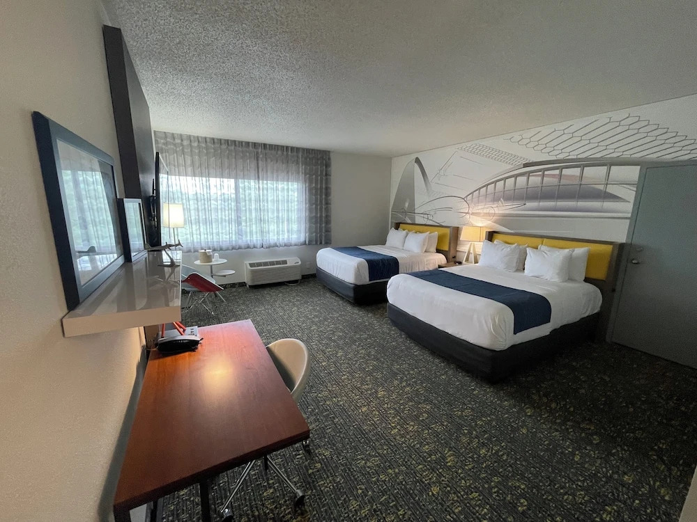 Comfort Inn Airport & Conference Center