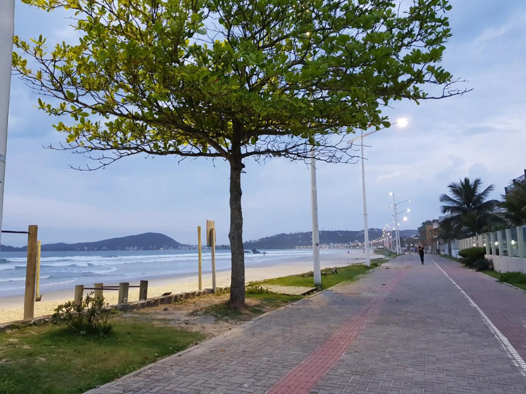 Apartamento 200m da praia