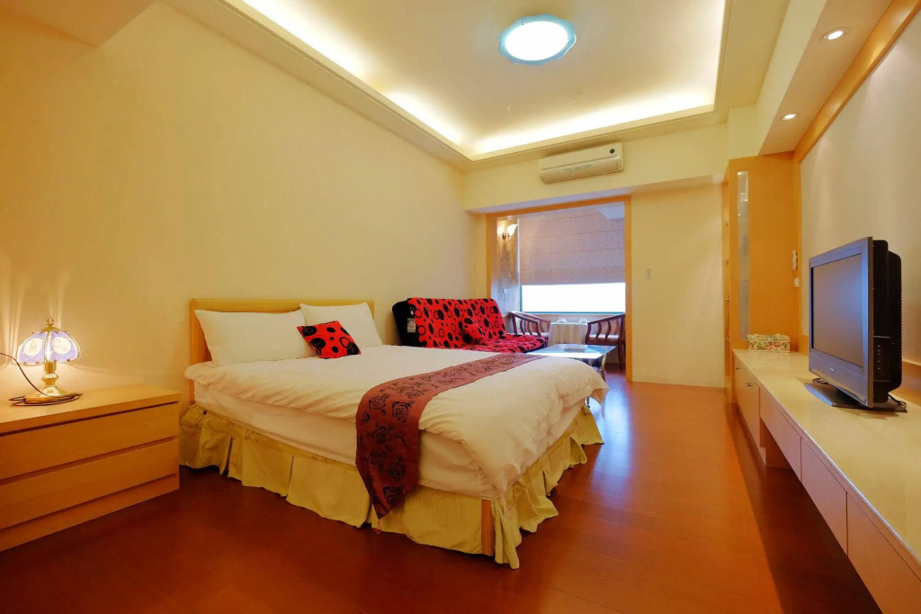 Shenshen B & B
