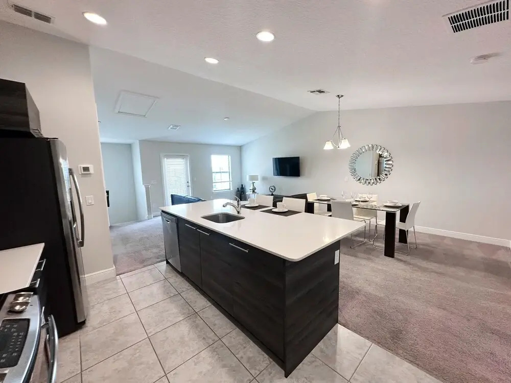 Balmoral Resort- 111kb 2 Bedroom Townhouse by RedAwning