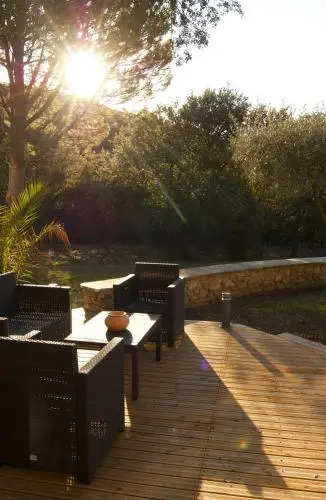 La Colline aux Cigales : Chambres d'hotes