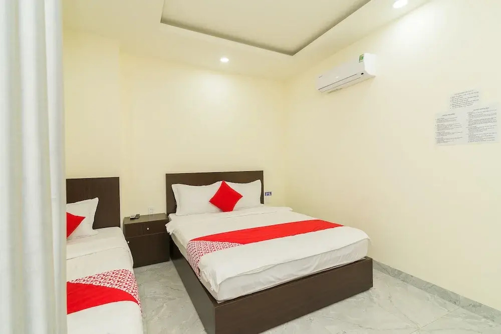 OYO 176 374 Hotel