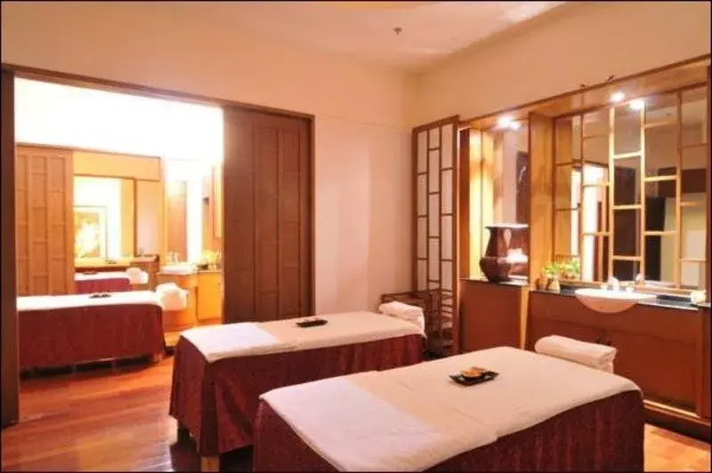 Days Hotel & Suites