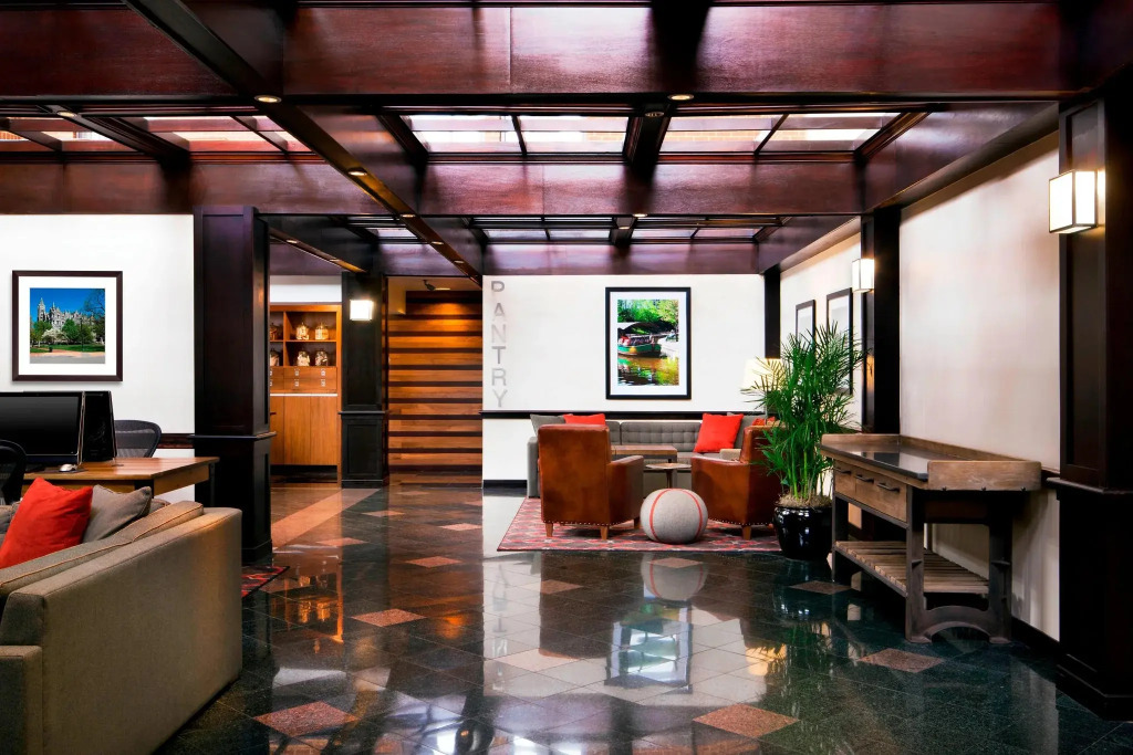 Four Points by Sheraton Richmond Airport