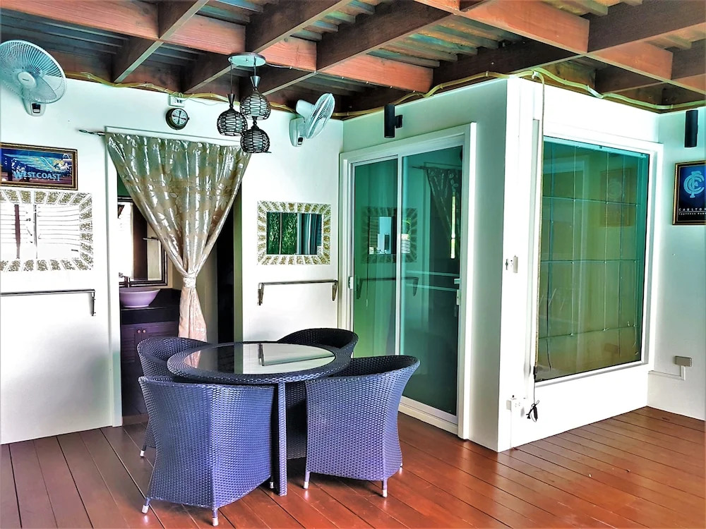 Thai Family karon Pool Villa 泰如家卡伦3卧泳池别墅