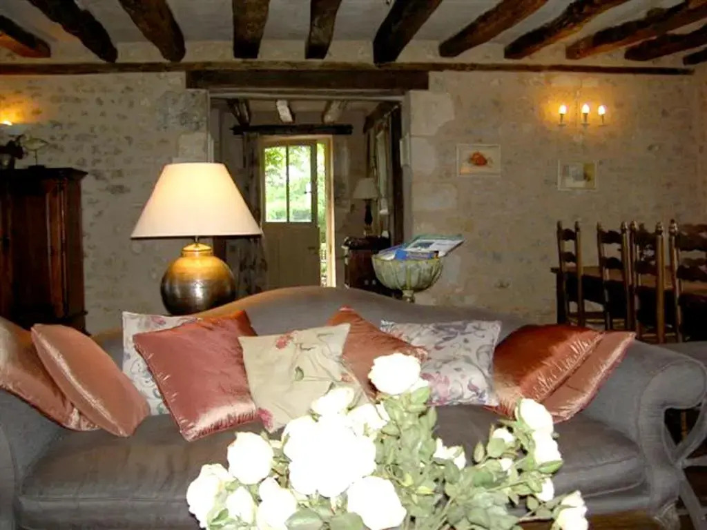 Maison de 4 chambres avec jardin clos et wifi a Coudray au Perche