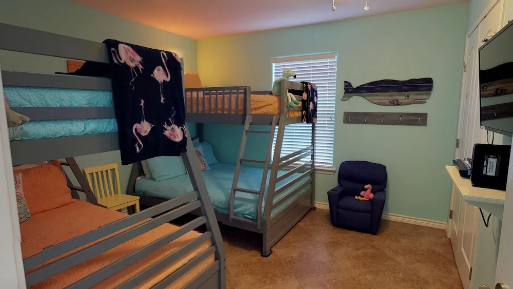 Orange Flamingo 3 Bedroom Home