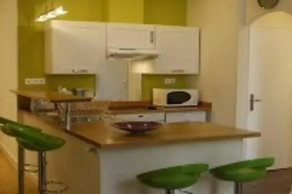 Barla 3 - a Spacious One Bedroom Apartment Near Place Garibaldi