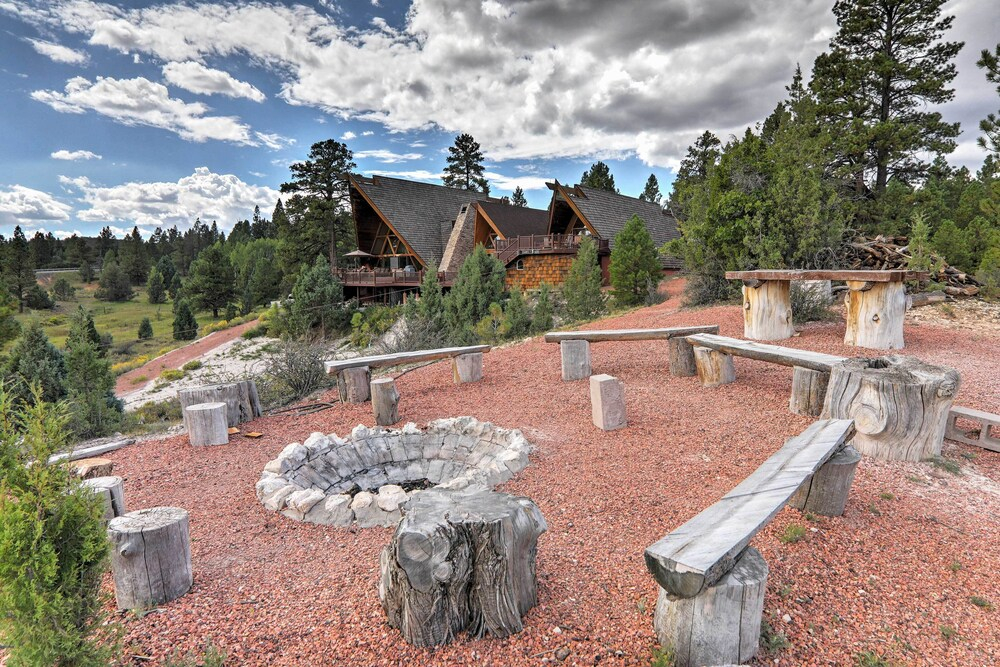 Big Family Fun! Mtn Cabin Between Bryce & Zion