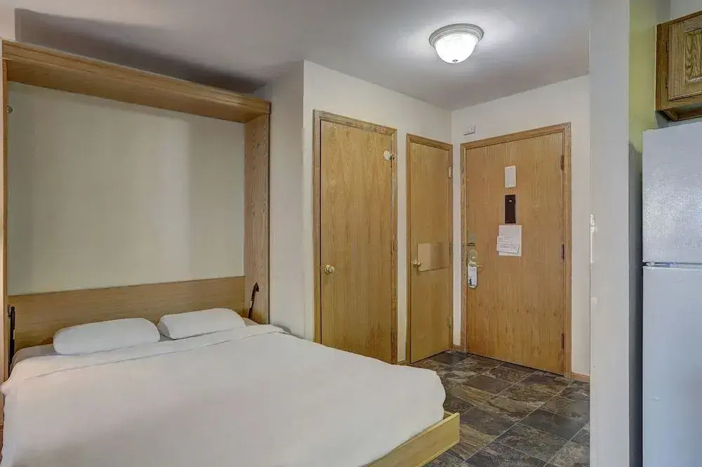 River Mtn Lodge W103