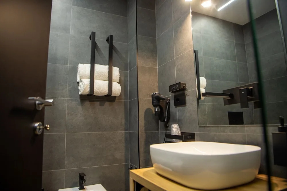 Contemporaneamente 147 - Modern & Comfort Rooms