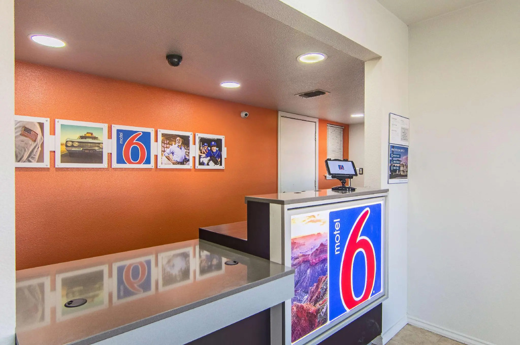 Motel 6 Paris, TX