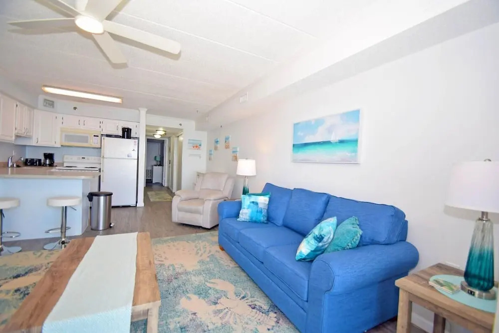 Marigot Beach 705 1 Bedroom Condo by RedAwning