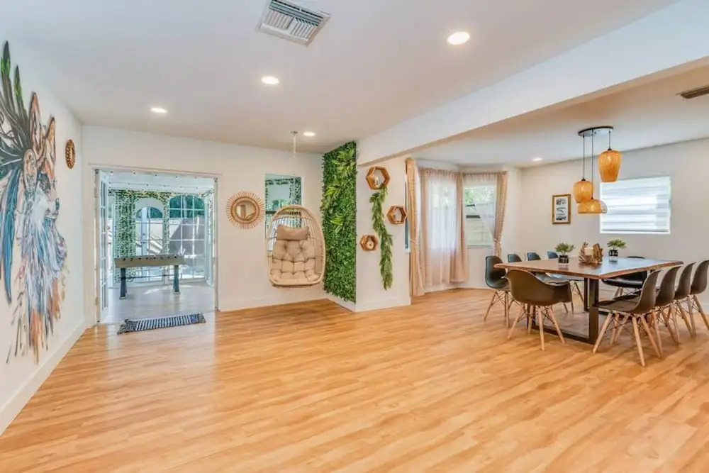 Fox Garden-heated Pool-spa- Boho-downtown Beach