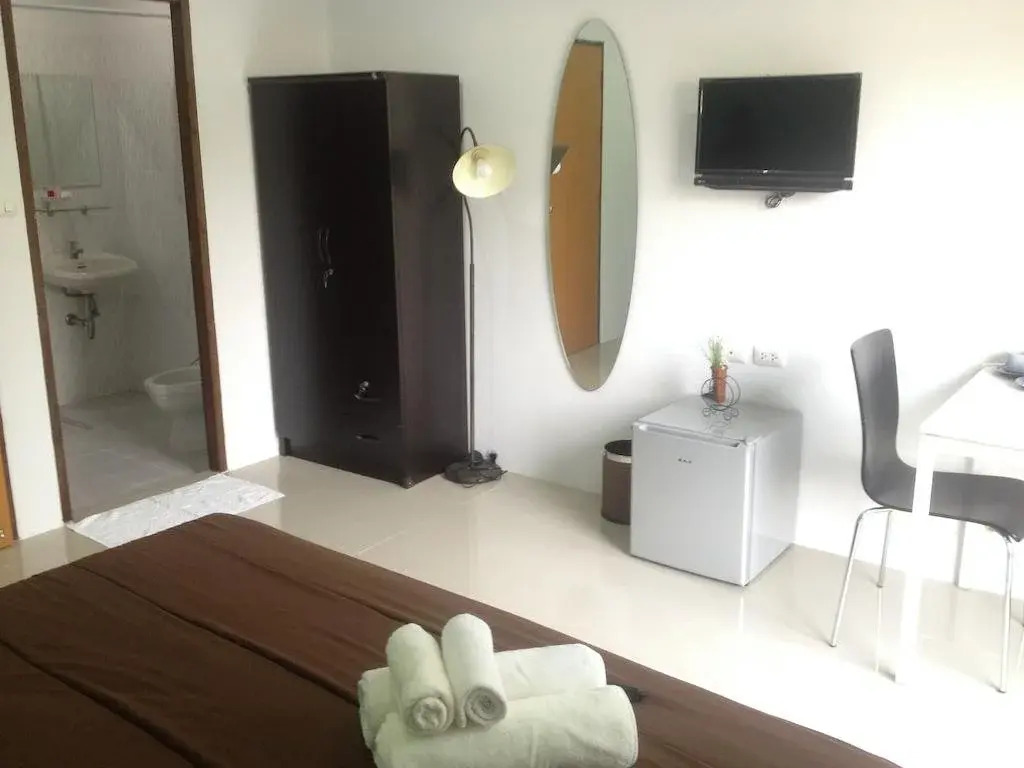 Ezy House Patong