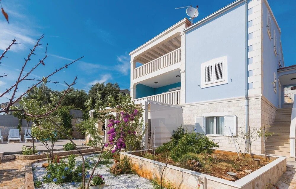 Beach Front Home In Kalebova Luka