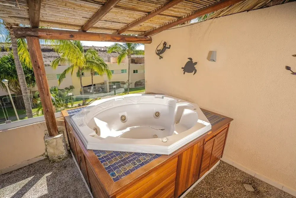 JUUB Luxury 3 Bedroom House at Playa diamante