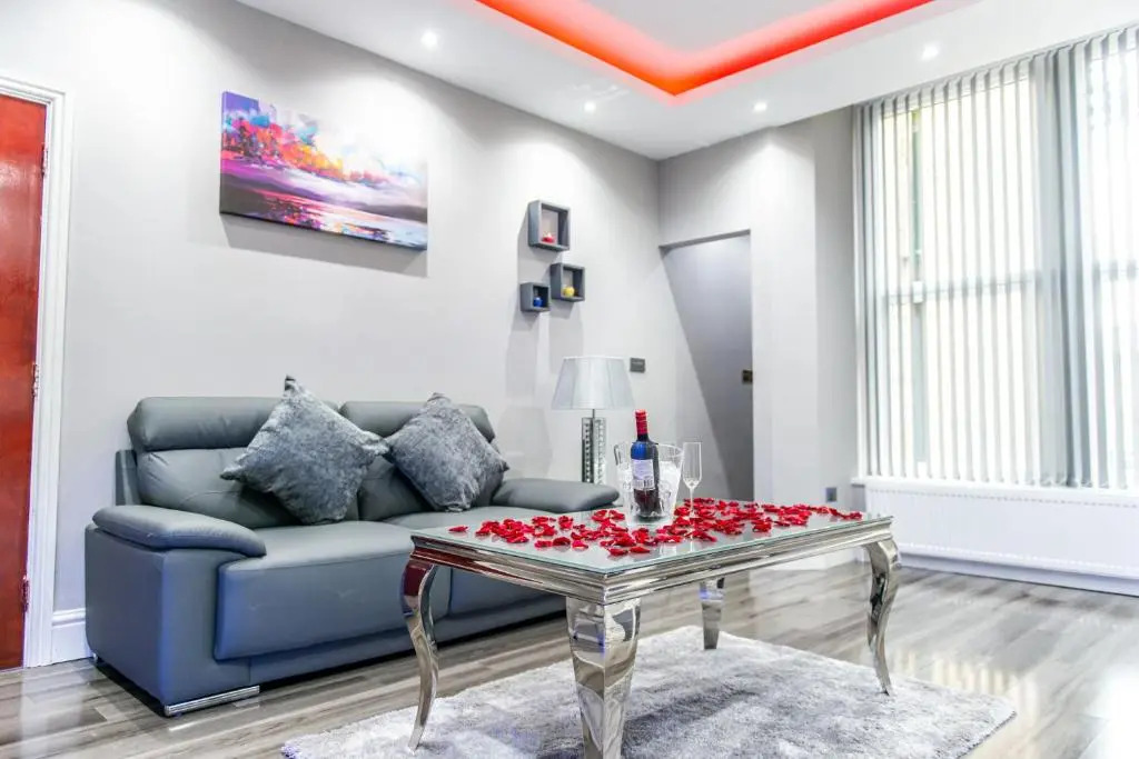 Velmora Suites Bradford