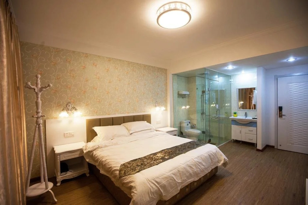 93 Hikers Hostel