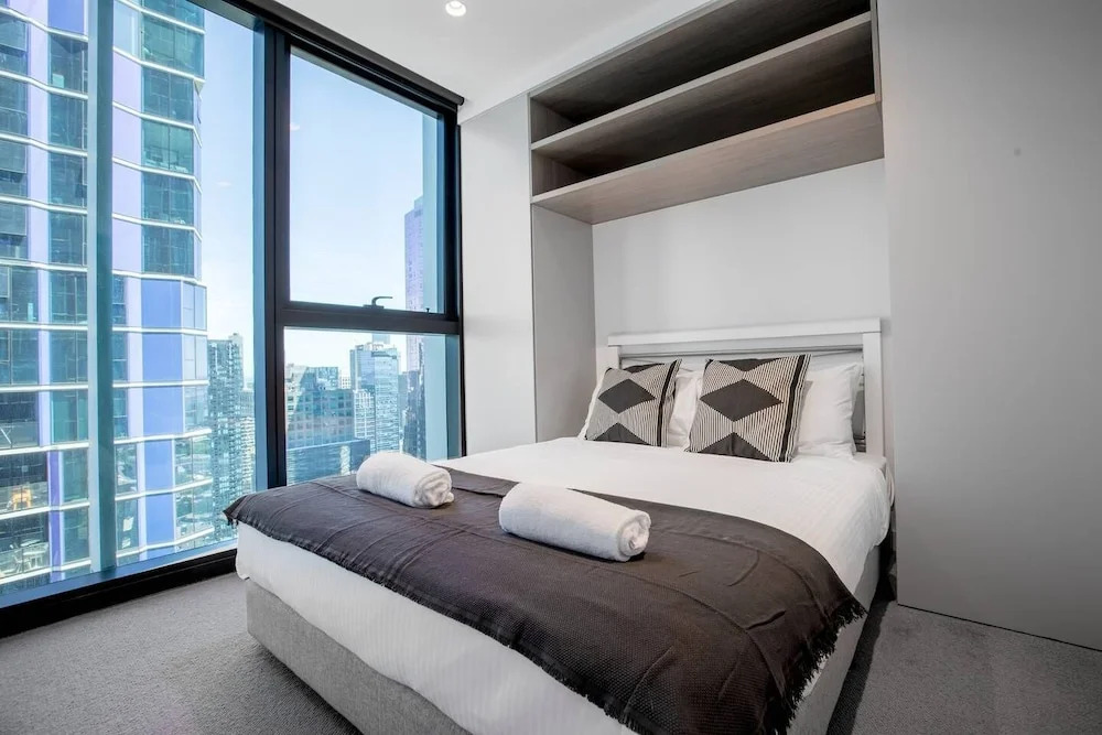 Cozy APT With City Views Next to Meblourne Central