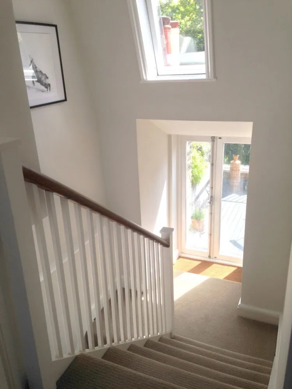 2 Bedroom Apartment In Chelsea With Terrace