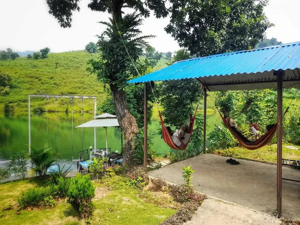Lake Wave Cottage & Restaurant
