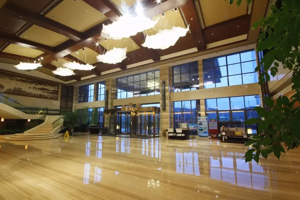 Qiandao Lake Pearl Peninsula Hotel