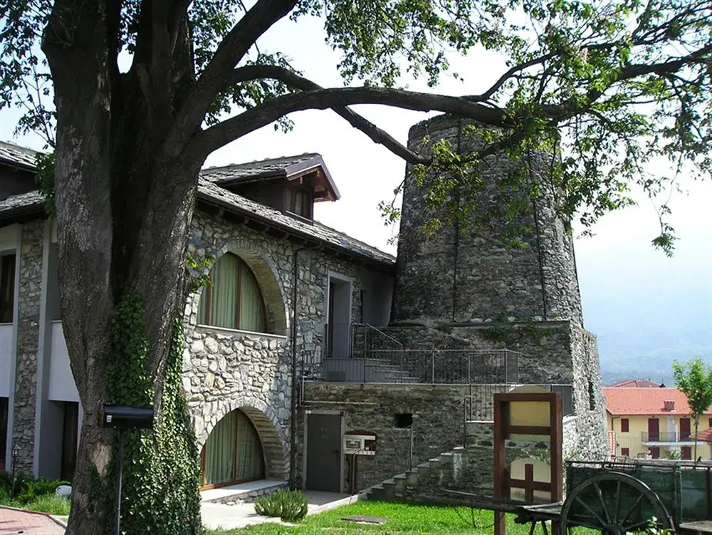 Massi Hotel