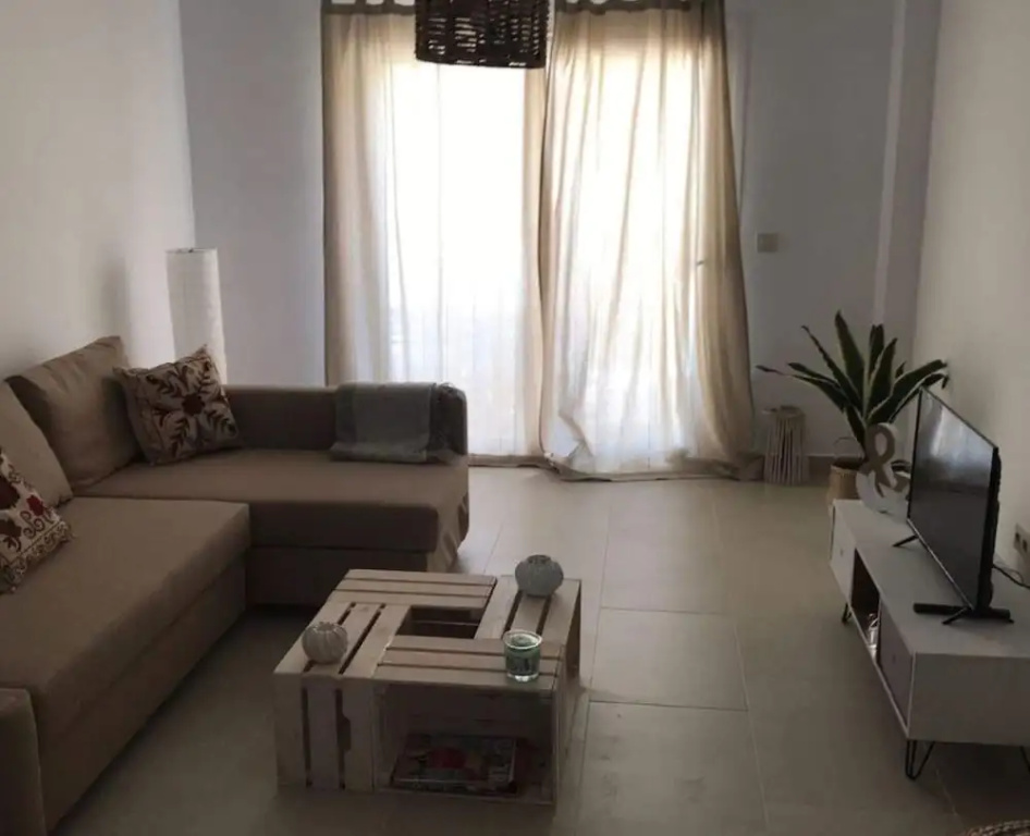 106850 - House in Zahara
