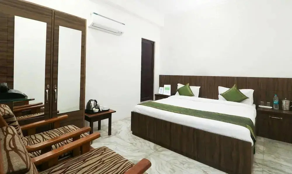 New Star House by OYO Rooms
