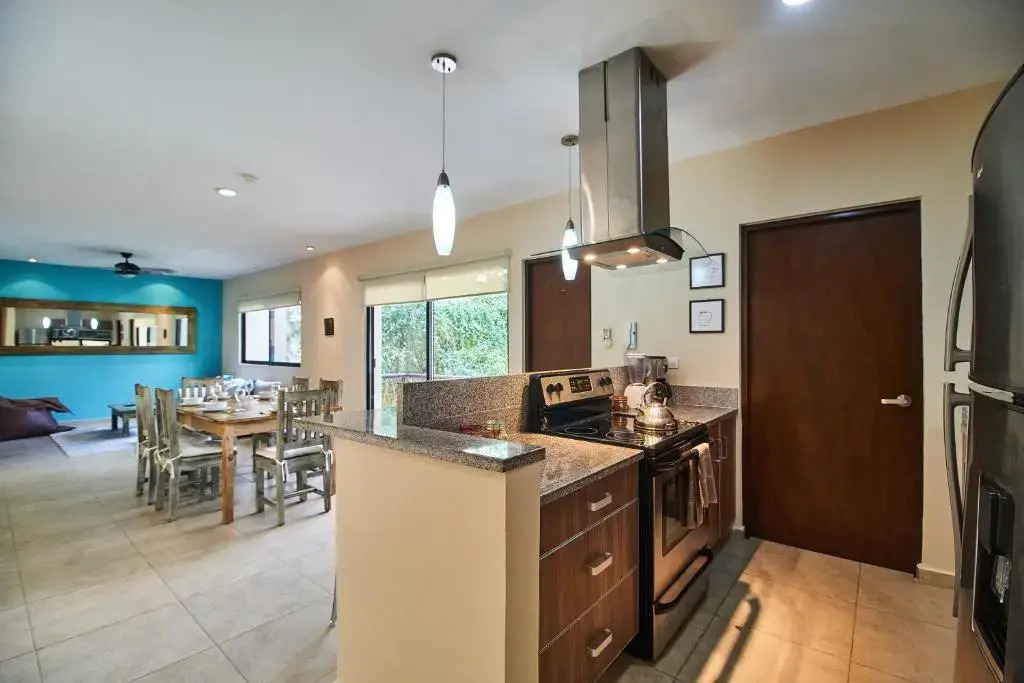 2 BD apartment in popular condominium-190MBPS WIFI