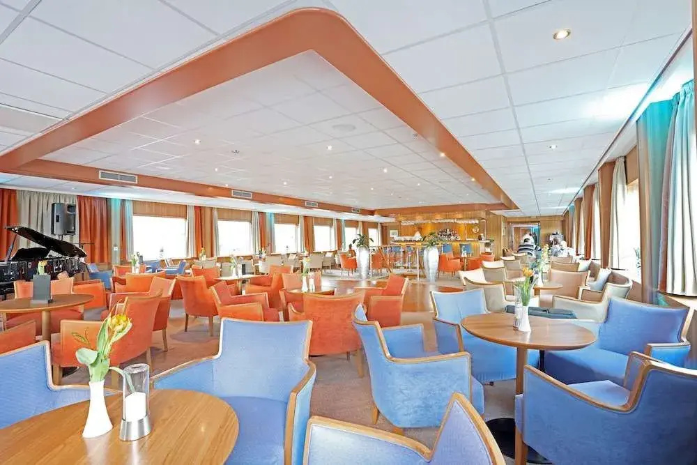 Hotelkabinenschiff Junker Jörg
