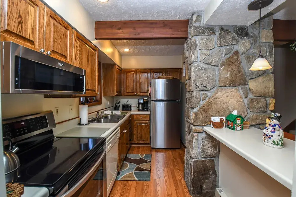 Ski Harbor 4 Bedroom Townhome #38