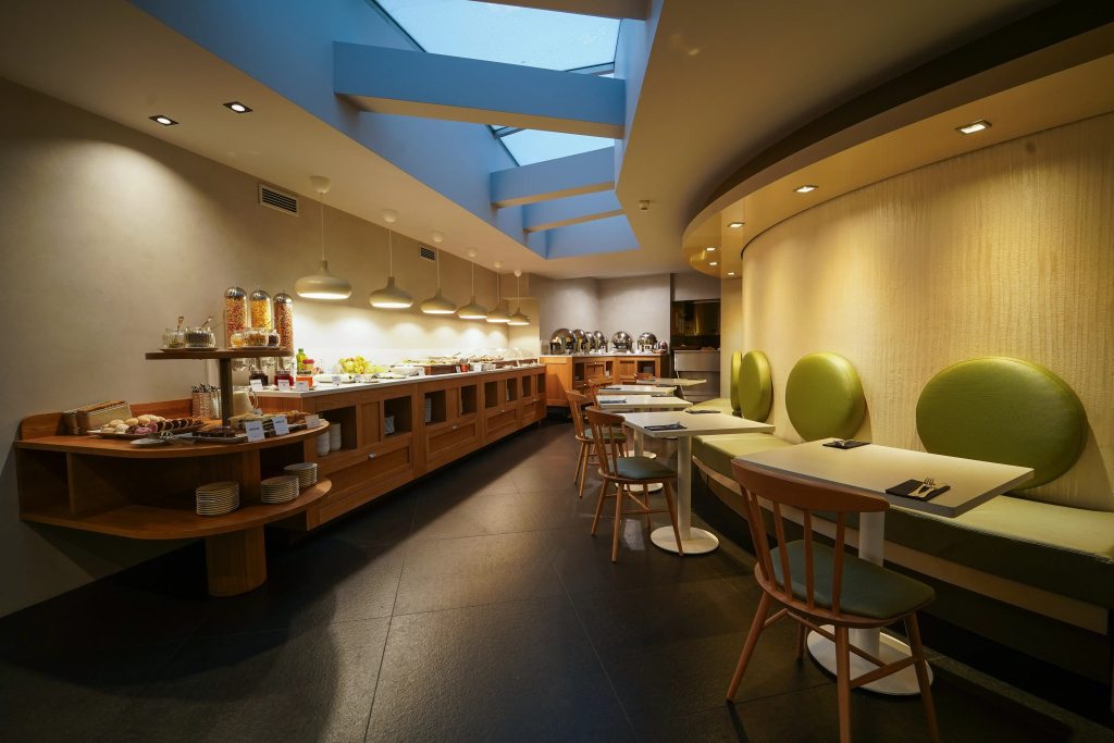 987 Design Prague Hotel